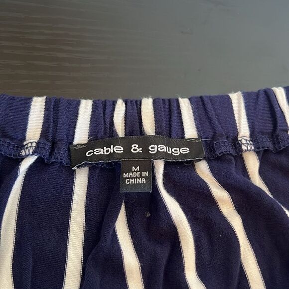 cable & guage Vertical Striped Off the Shoulder Flutter Sleeve Top ~ Size Medium - Picture 5 of 7